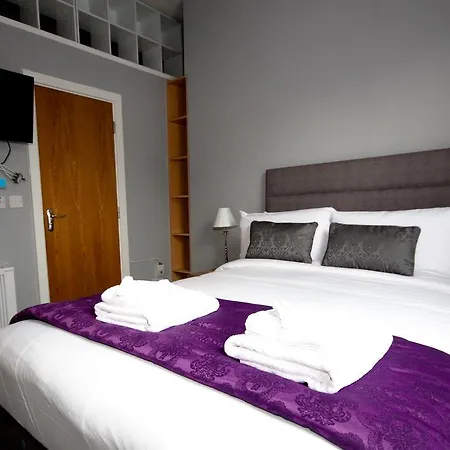 City Aparthotel